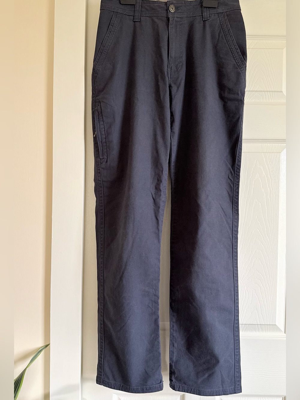 Men's Navy Cargo Pants with Utility Pockets 32x34
